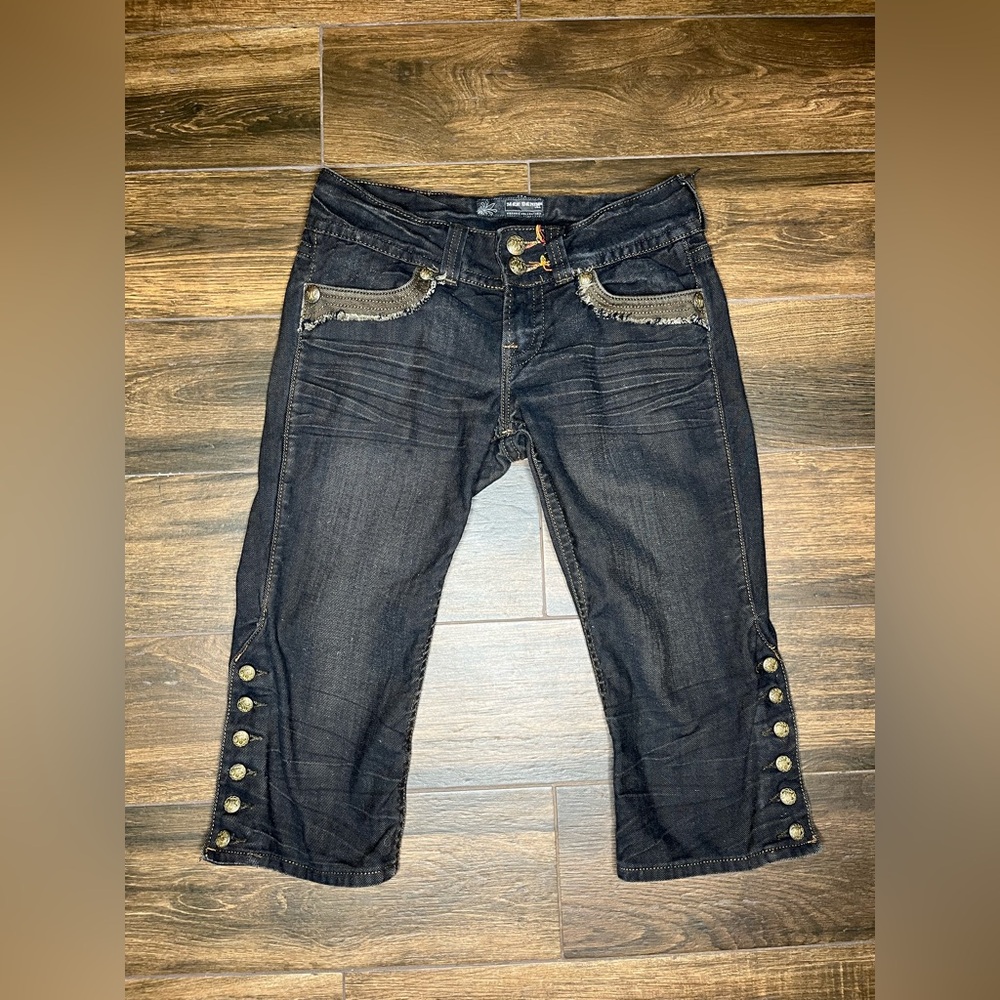 Mek Denim Dark Brown Capri